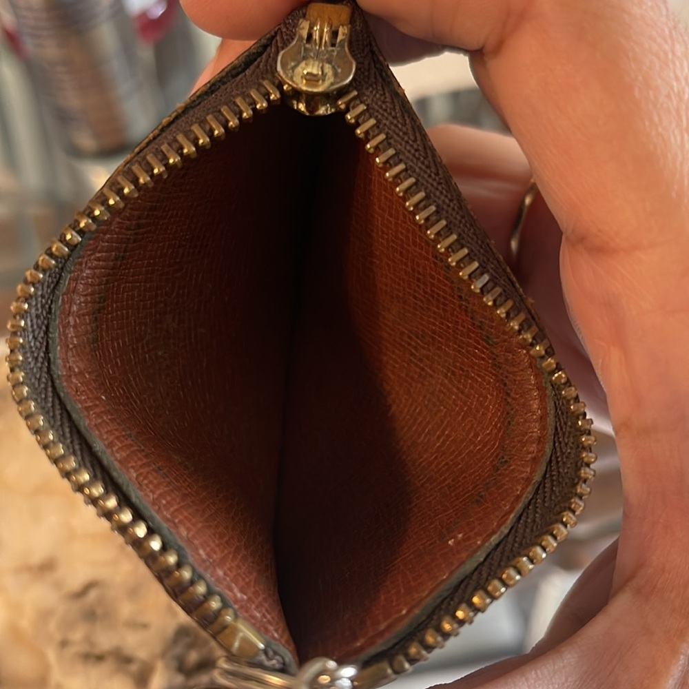 Louis Vuitton Monogram Key Pouch - Picture 5 of 16